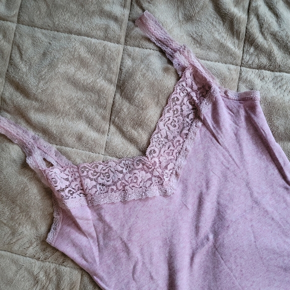 Top - Picture 2 of 3